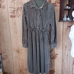 Lucidy Velvet Ribbed Fully Lined Long Sleeve Midi Dress